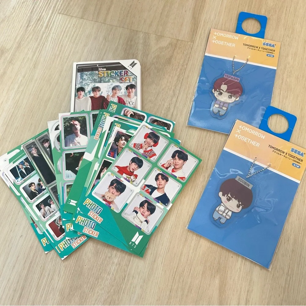 BTS Soobin Yeonjun Bag Charm 16 Piece Sticker Set Tomorrow X Together Sega Korea - Picture 1 of 6